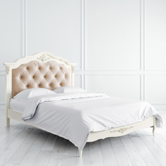 Кровать с мягким изголовьем 140*200 Romantic